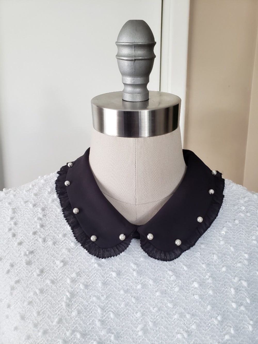 ELLE Embellished Collar Blouse Size Large